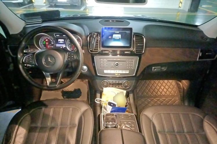 Used Mercedes-Benz GLE 2015 GLE 400 4MATIC Center Console