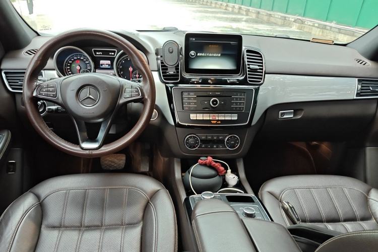 Used Mercedes-Benz GLE 2015 GLE 320 4MATIC Center Console