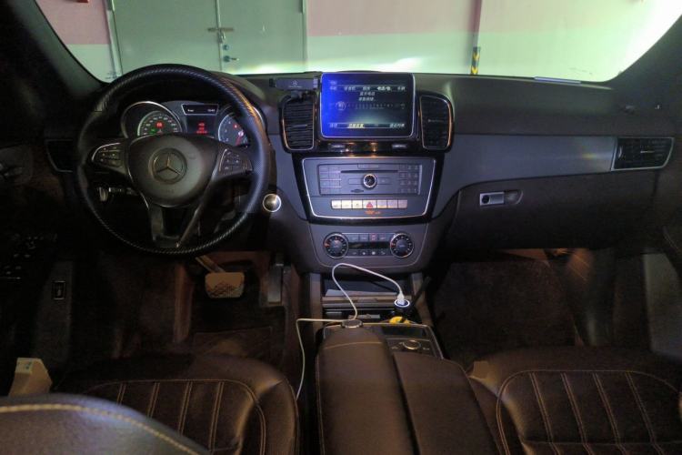 Used Mercedes-Benz GLE 2015 GLE 320 4MATIC Center Console