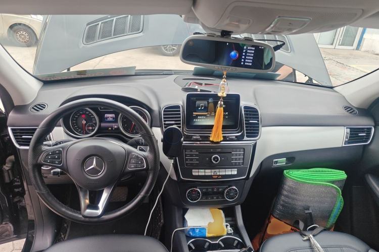 Used Mercedes-Benz GLE 2015 GLE 320 4MATIC Center Console