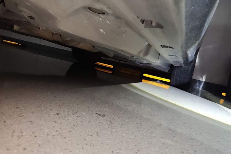 Used Mercedes-Benz GLE 2015 GLE 400 4MATIC Chassis Front Left