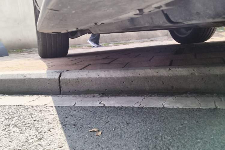 Used Mercedes-Benz GLE 2015 GLE 320 4MATIC Chassis Rear Left