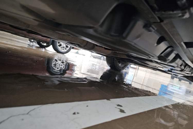 Used Mercedes-Benz GLE 2015 GLE 320 4MATIC Chassis Rear Right