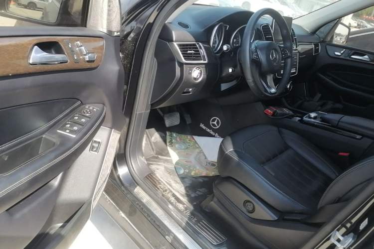 Used Mercedes-Benz GLE 2015 GLE 350 d 4MATIC Driver Seat
