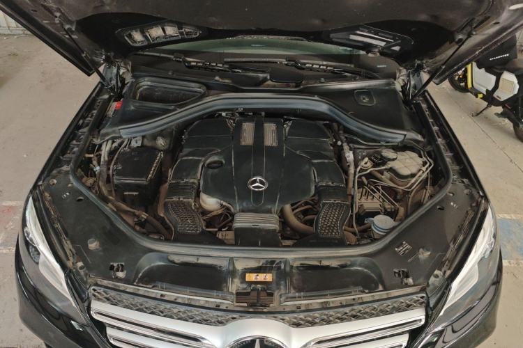 Used Mercedes-Benz GLE 2015 GLE 400 4MATIC Engine Bay