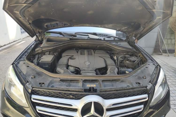 Used Mercedes-Benz GLE 2015 GLE 320 4MATIC Engine Bay