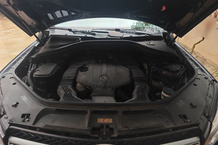 Used Mercedes-Benz GLE 2015 GLE 400 4MATIC Engine Bay