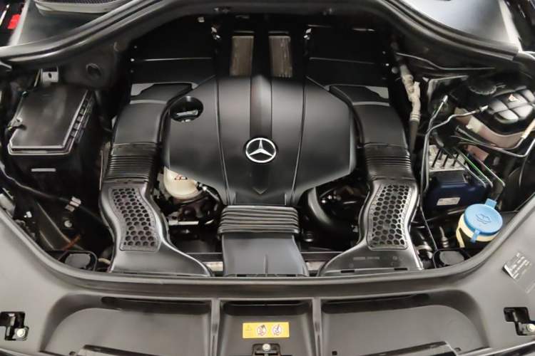 Used Mercedes-Benz GLE 2015 GLE 400 4MATIC Engine Bay