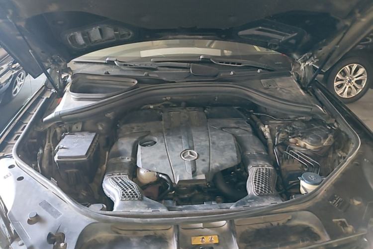 Used Mercedes-Benz GLE 2015 GLE 400 4MATIC Engine Bay