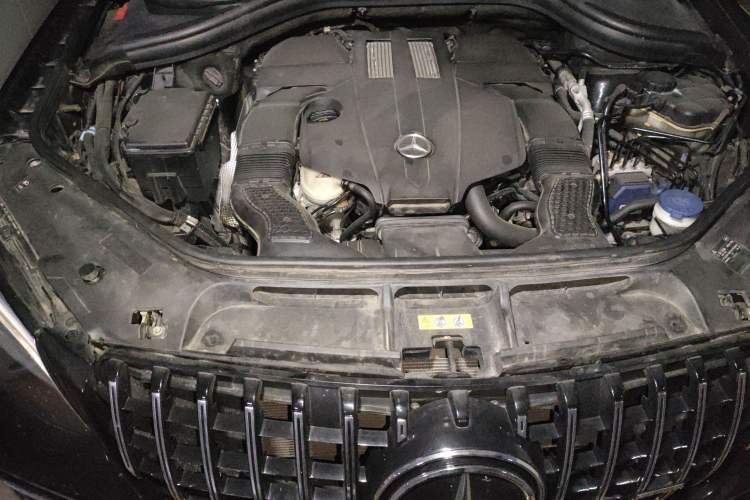 Used Mercedes-Benz GLE 2015 GLE 320 4MATIC Engine Bay