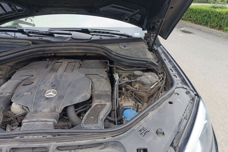 Used Mercedes-Benz GLE  Engine Bay Left