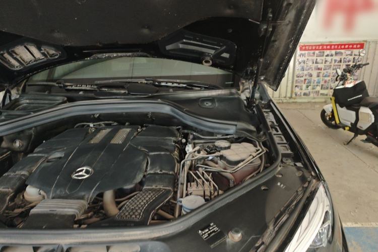 Used Mercedes-Benz GLE 2015 GLE 400 4MATIC Engine Bay Left