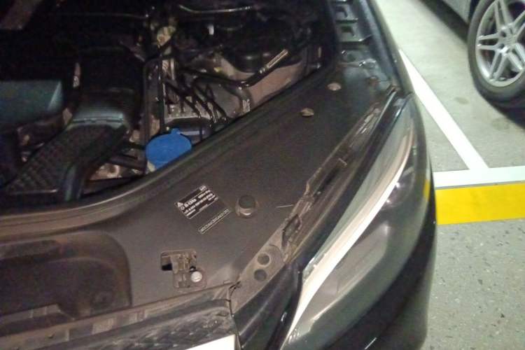 Used Mercedes-Benz GLE 2015 GLE 320 4MATIC Engine Bay Left