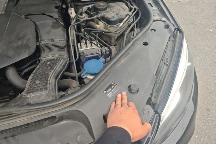 Used Mercedes-Benz GLE 2015 GLE 320 4MATIC Engine Bay Left