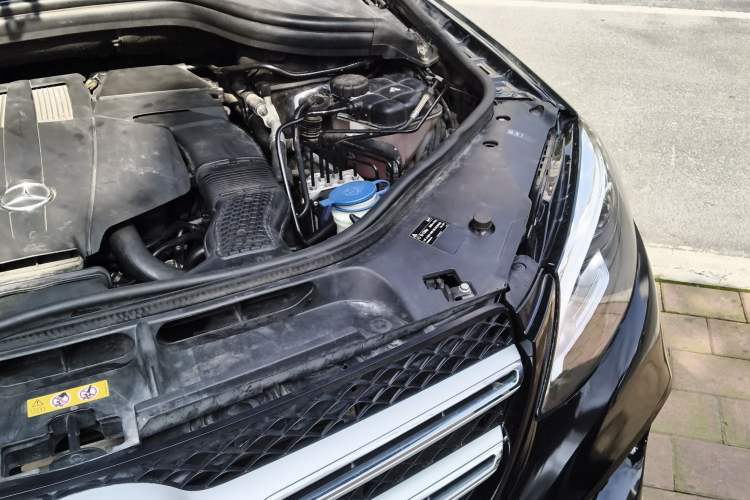 Used Mercedes-Benz GLE 2015 GLE 320 4MATIC Engine Bay Left