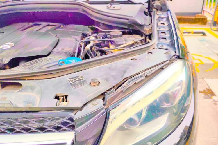 Used Mercedes-Benz GLE 2015 GLE 400 4MATIC Engine Bay Left