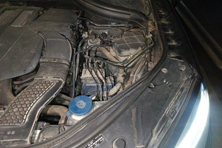 Used Mercedes-Benz GLE 2015 GLE 320 4MATIC Engine Bay Left