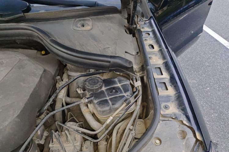 Used Mercedes-Benz GLE 2015 GLE 350 d 4MATIC Engine Bay Left