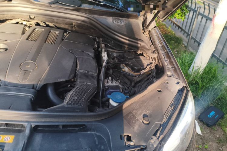 Used Mercedes-Benz GLE 2015 GLE 320 4MATIC Engine Bay Left