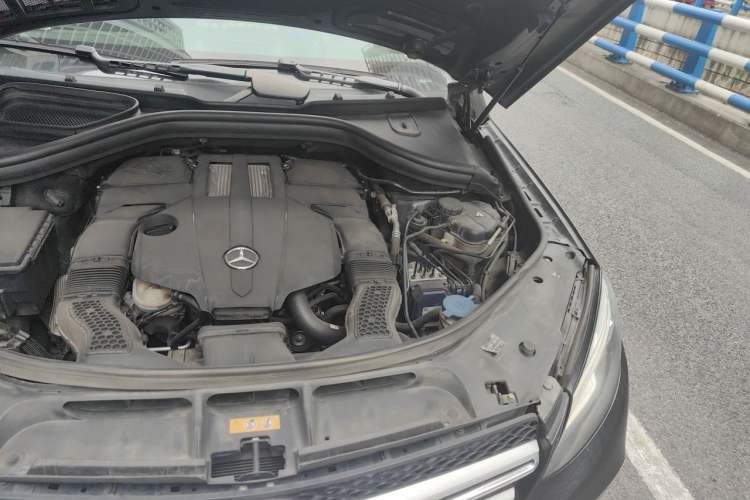 Used Mercedes-Benz GLE 2015 GLE 320 4MATIC Engine Bay Left