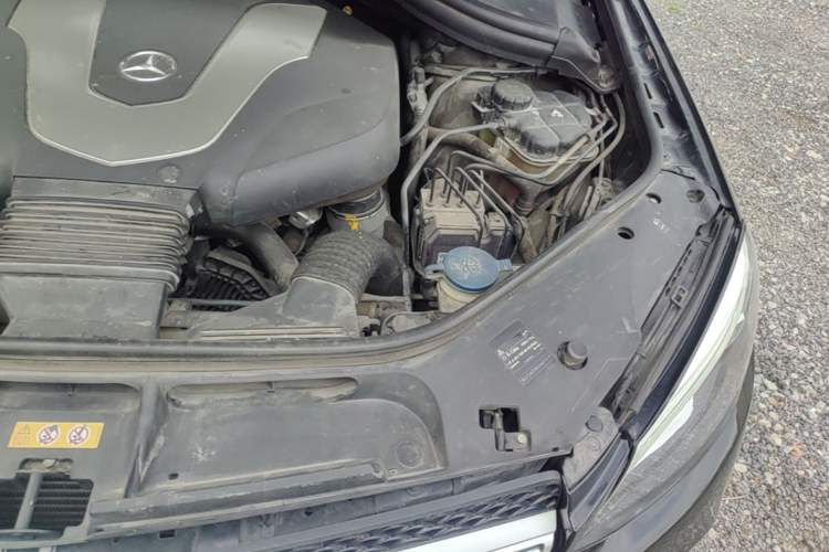 Used Mercedes-Benz GLE 2015 GLE 350 d 4MATIC Engine Bay Left