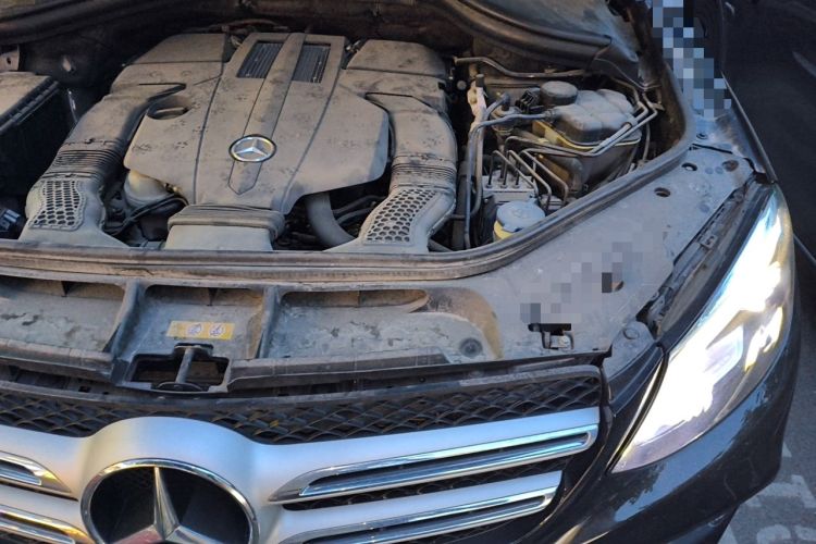 Used Mercedes-Benz GLE 2015 GLE 400 4MATIC Engine Bay Left