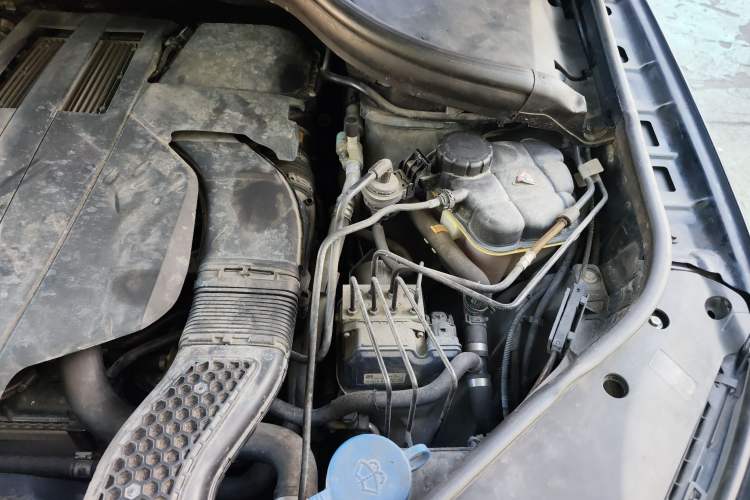 Used Mercedes-Benz GLE 2015 GLE 400 4MATIC Engine Bay Left