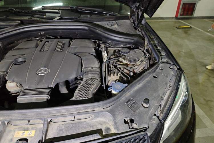 Used Mercedes-Benz GLE 2015 GLE 320 4MATIC Engine Bay Left