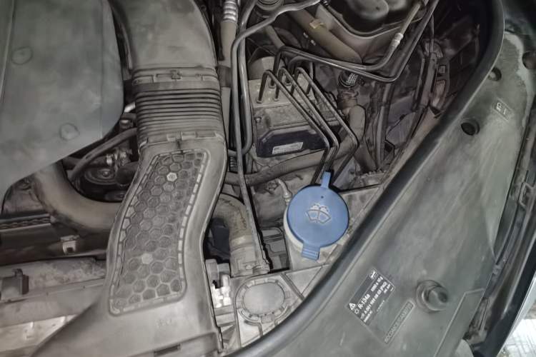 Used Mercedes-Benz GLE 2015 GLE 320 4MATIC Engine Bay Left