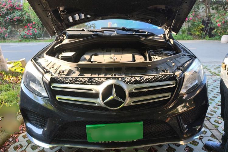 Used Mercedes-Benz GLE 2015 GLE 320 4MATIC Engine Bay