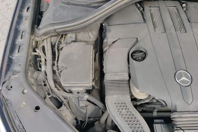 Used Mercedes-Benz GLE 2015 GLE 400 4MATIC Engine Bay Right
