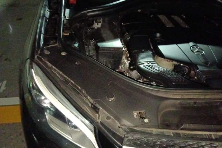 Used Mercedes-Benz GLE 2015 GLE 320 4MATIC Engine Bay Right