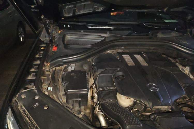Used Mercedes-Benz GLE 2015 GLE 320 4MATIC Engine Bay Right