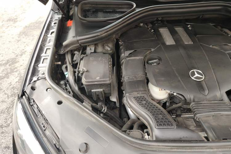 Used Mercedes-Benz GLE 2015 GLE 320 4MATIC Engine Bay Right