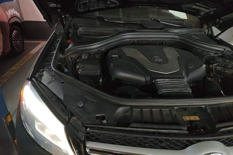 Used Mercedes-Benz GLE  Engine Bay Right