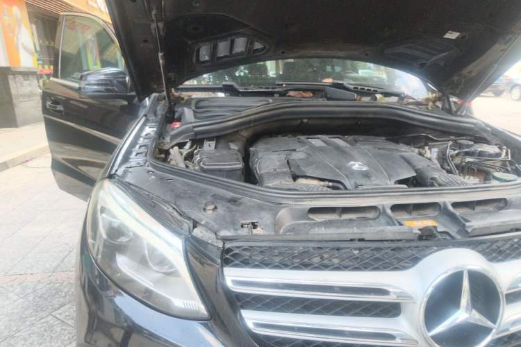 Used Mercedes-Benz GLE 2015 GLE 400 4MATIC Engine Bay Right