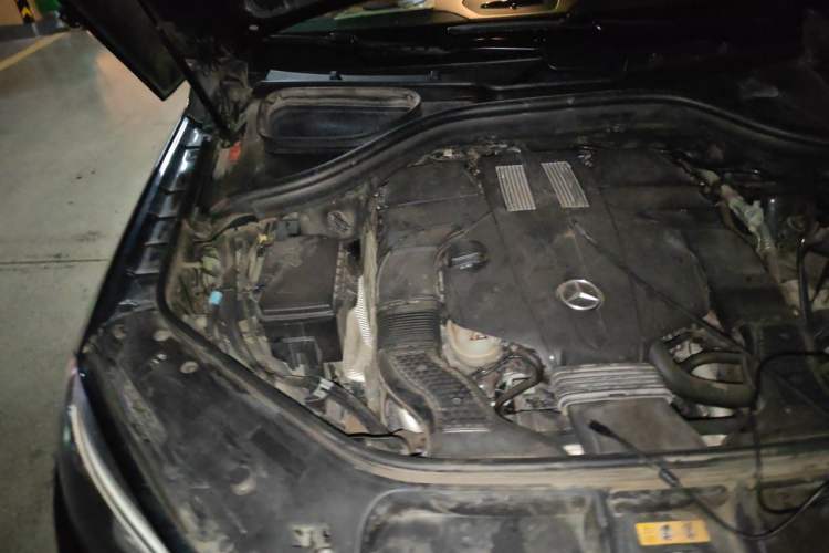 Used Mercedes-Benz GLE 2015 GLE 400 4MATIC Engine Bay Right