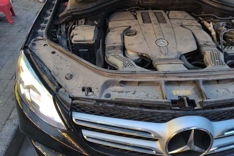 Used Mercedes-Benz GLE 2015 GLE 400 4MATIC Engine Bay Right