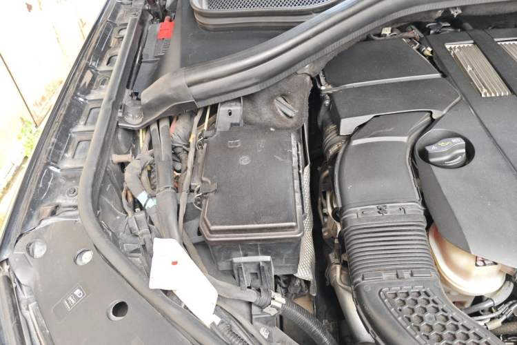 Used Mercedes-Benz GLE  Engine Bay Right