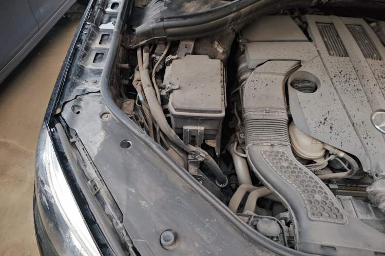 Used Mercedes-Benz GLE 2015 GLE 320 4MATIC Engine Bay Right