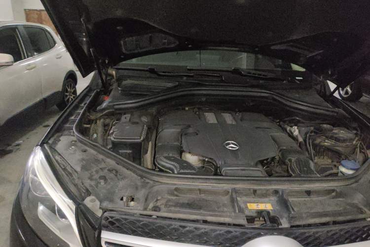 Used Mercedes-Benz GLE 2015 GLE 400 4MATIC Engine Bay Right