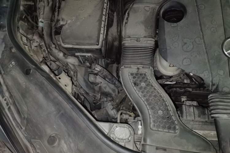 Used Mercedes-Benz GLE 2015 GLE 320 4MATIC Engine Bay Right
