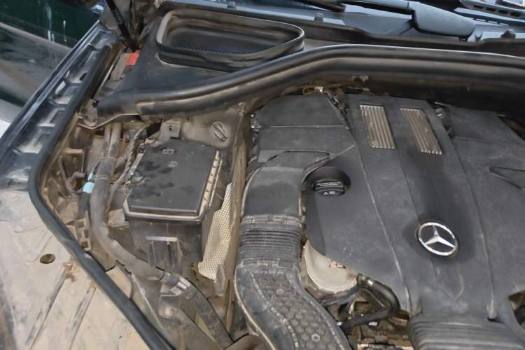 Used Mercedes-Benz GLE 2015 GLE 320 4MATIC Engine Bay Right