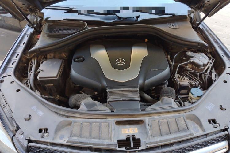 Used Mercedes-Benz GLE 2015 GLE 350 d 4MATIC Engine Bay