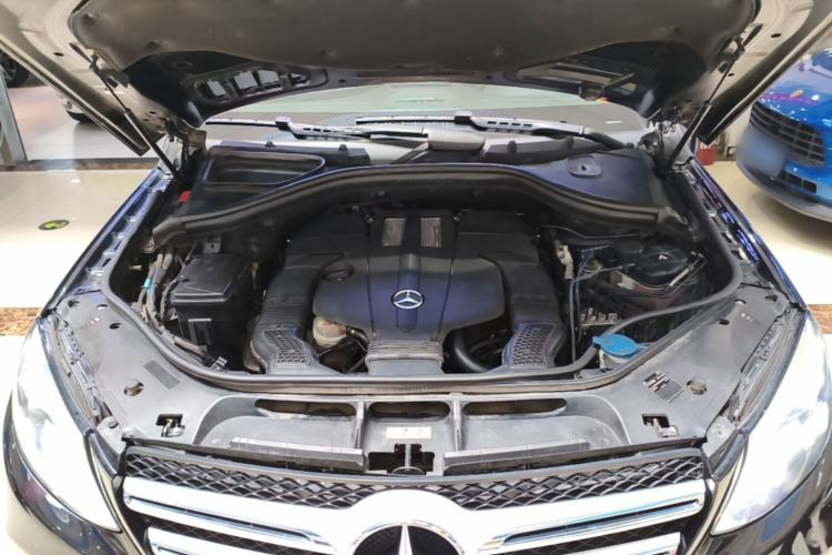 Used Mercedes-Benz GLE 2015 GLE 320 4MATIC Engine Bay