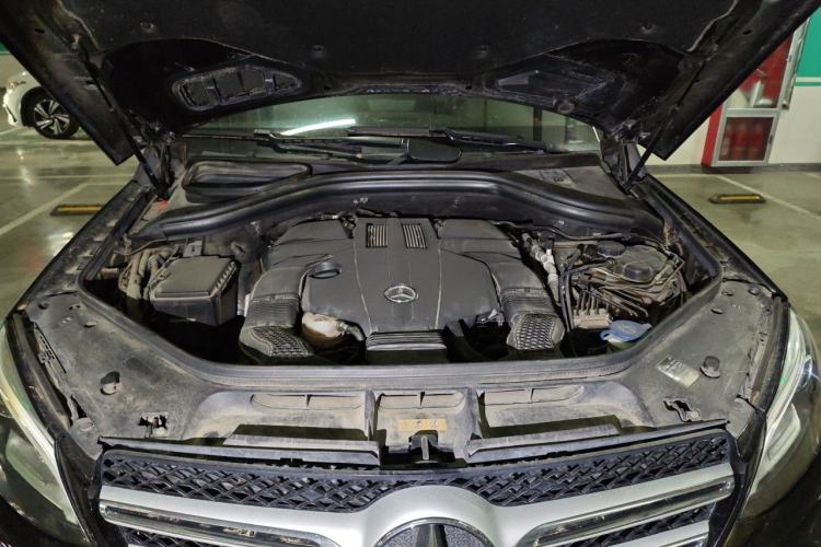 Used Mercedes-Benz GLE 2015 GLE 320 4MATIC Engine Bay