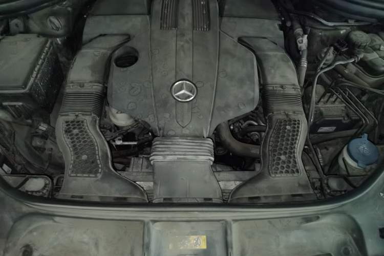 Used Mercedes-Benz GLE 2015 GLE 320 4MATIC Engine Bay