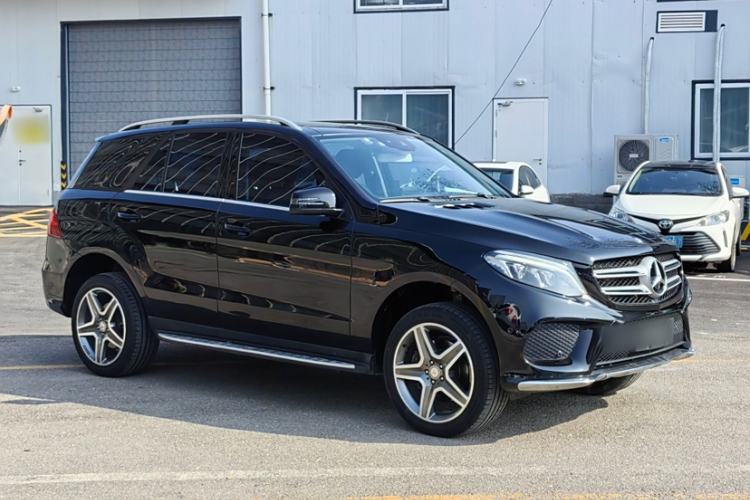 Used Mercedes-Benz GLE 2015 GLE 400 4MATIC Exterior 2