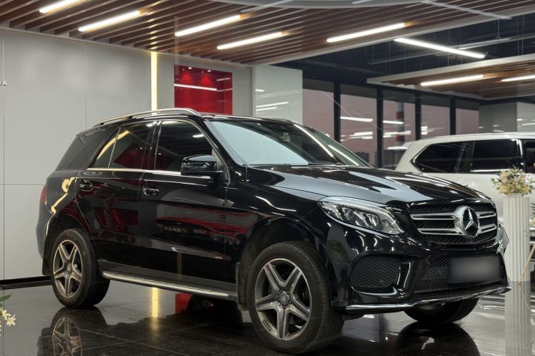 Used Mercedes-Benz GLE 2015 GLE 400 4MATIC Exterior 2