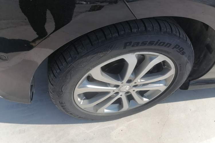 Used Mercedes-Benz GLE 2015 GLE 350 d 4MATIC Exterior 4